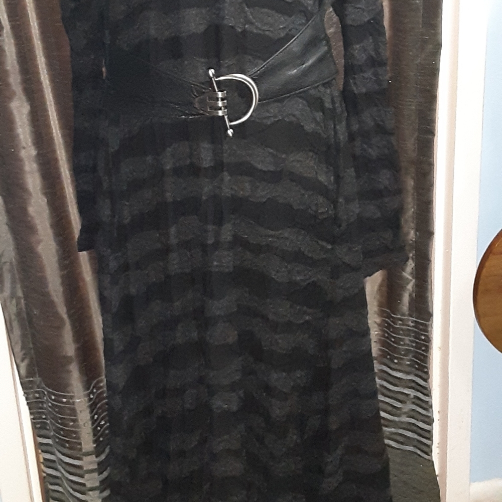 Black and Gray Striped Long Sleeve Dress - Picture 2 of 7